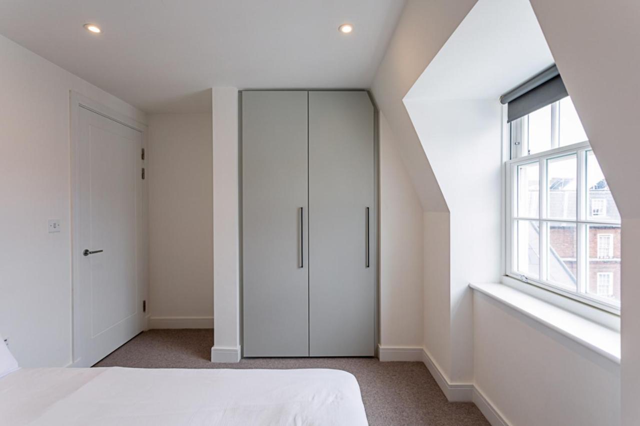 Modern And Stylish Apartment In West Kensington Londra Exterior foto