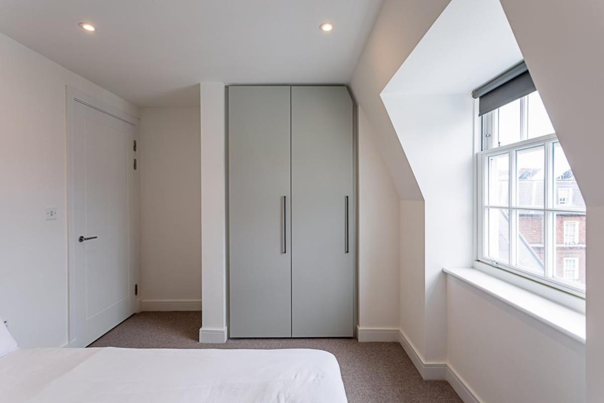 Modern And Stylish Apartment In West Kensington Londra Exterior foto